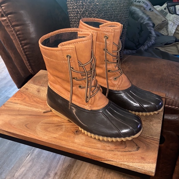 Tan/Brown Duck Boots - Picture 3 of 5